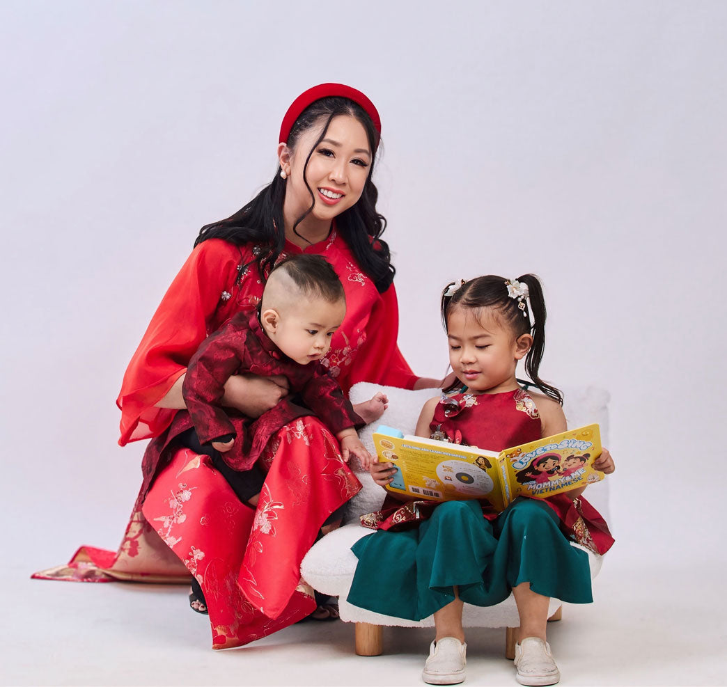 Love to Sing with Mommy & Me Vietnamese